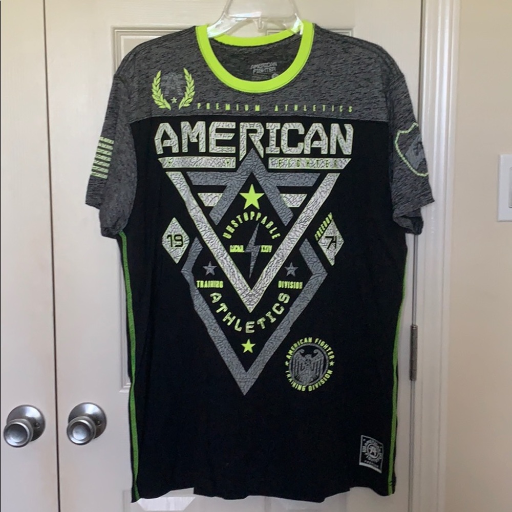 Men’s Buckle Shirt